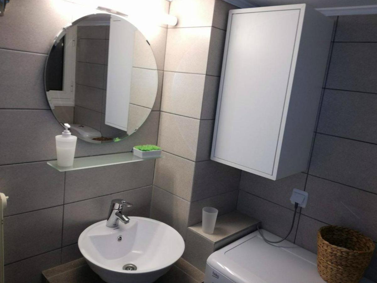 Biophylic - 3Bdr Apartment Афины Экстерьер фото